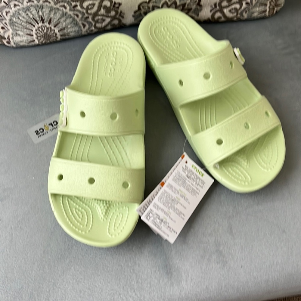 Croc light weight easy to clean